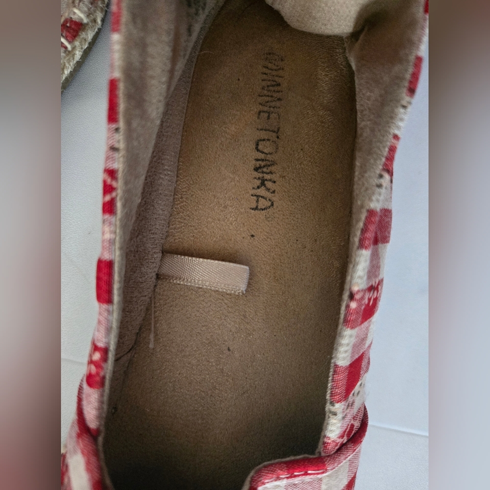 Minnetonka Red Gingham Patterned Espadrille Flat Size 9 - Picture 6 of 6